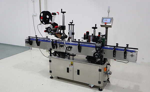 全自動轉(zhuǎn)角貼標(biāo)機(jī),轉(zhuǎn)角貼標(biāo)機(jī),貼標(biāo)機(jī)廠家,高臻智能