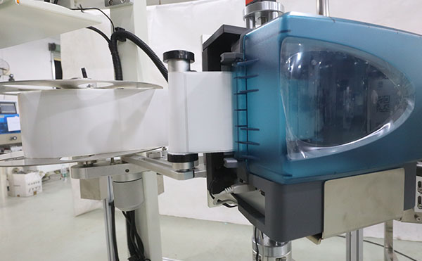 即時打印貼標(biāo)機,打印貼標(biāo)機,全自動貼標(biāo)機生產(chǎn)廠家,高臻智能